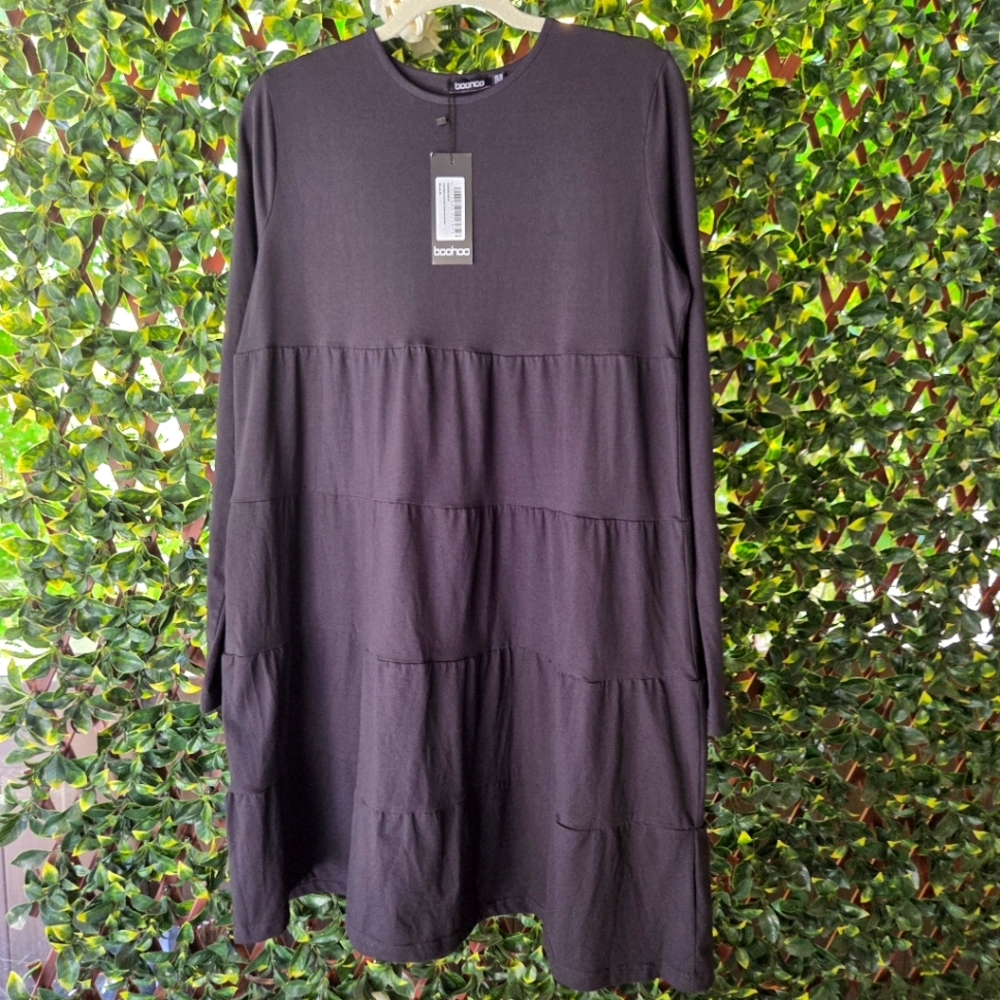 NWT Black Long Sleeve Crew Neck Tiered Smock Dress Boohoo Size 12